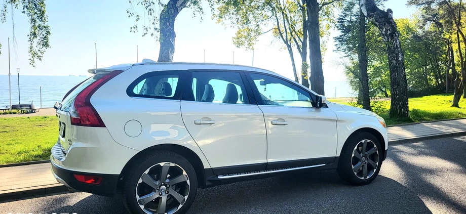 Volvo XC 60 cena 75000 przebieg: 163200, rok produkcji 2012 z Gdynia małe 232